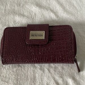 Kenneth Cole Reaction Red Wallet Croc-Embossed Zip-Around